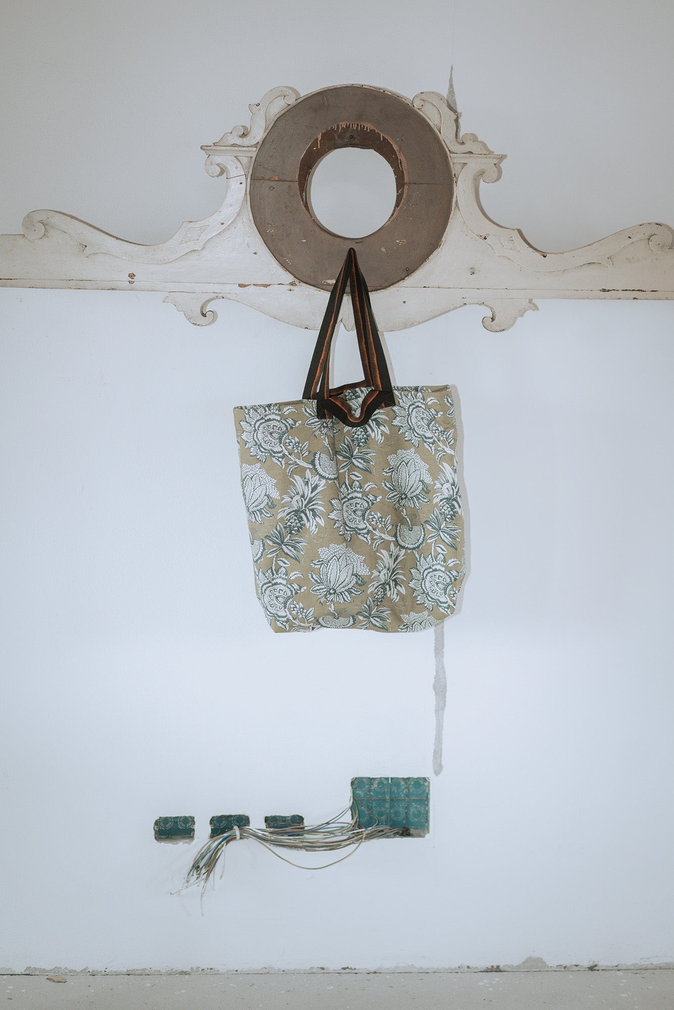 A Floreal Prayers bag