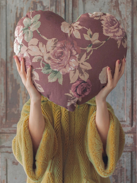 Cuscino a cuore verde - retro viola